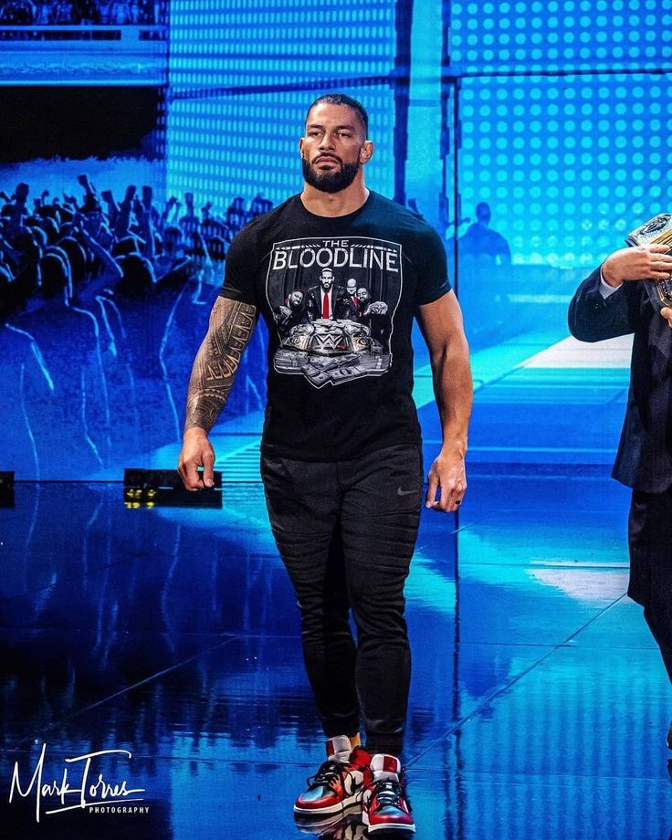 Triple H Goes Sneaker Shopping With Complex